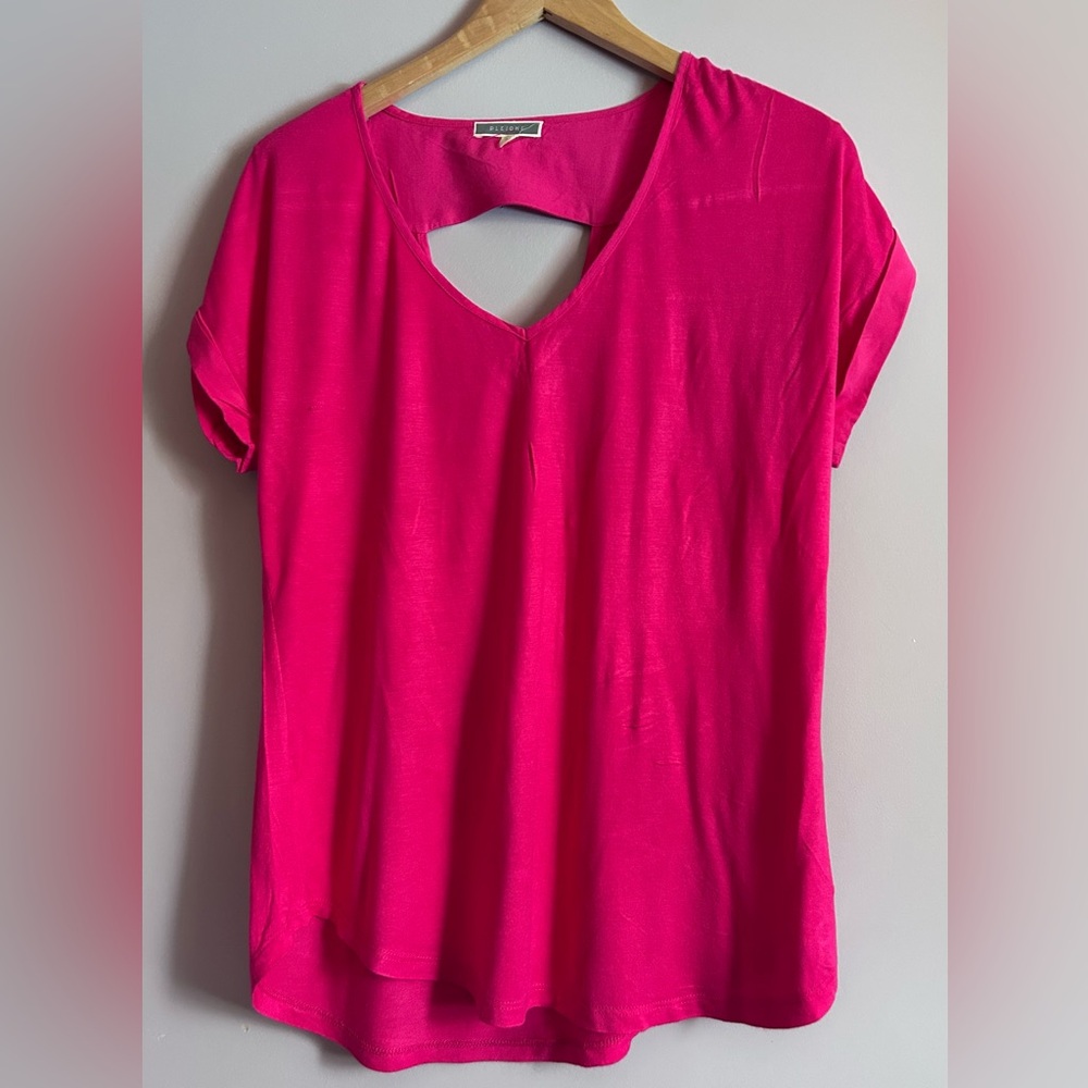 Pleione Pink V-Neck Short Sleeve Top with Back Cut Out Detail Size Small